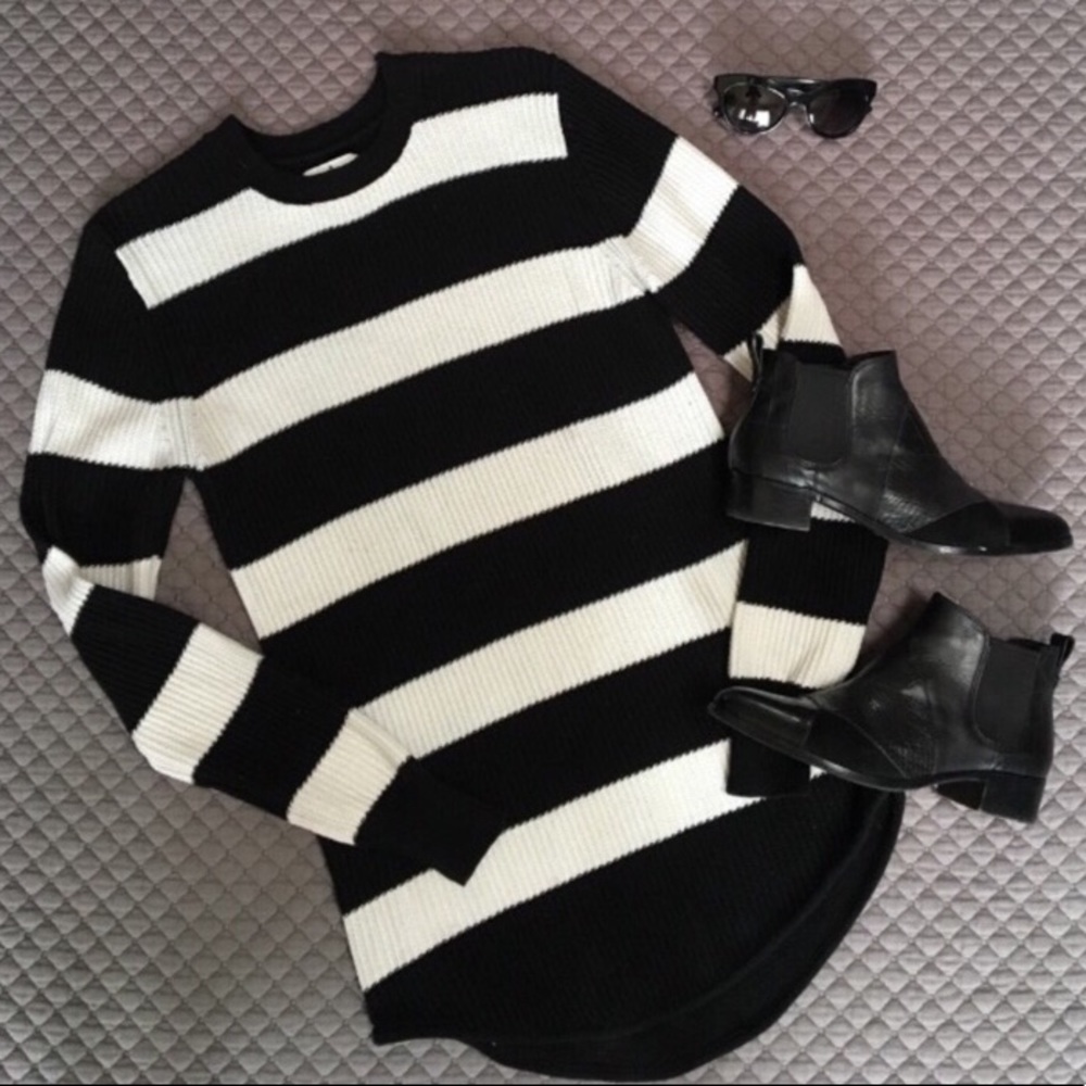 UO X UNIF sweater
